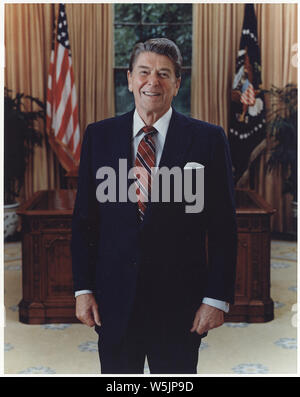 1985 ritratto ufficiale del Presidente Reagan Foto Stock