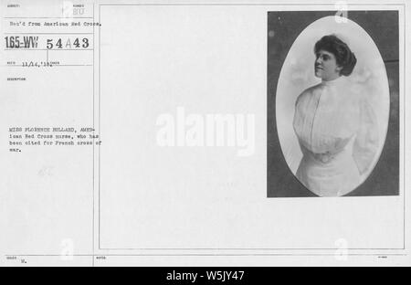 La Croce Rossa americana - un thru D - Miss Firenze Bullard, la Croce Rossa Americana infermiera, che è stato citato per il francese croce di guerra; la portata e il contenuto: Fotografo: Croce Rossa americana Foto Stock