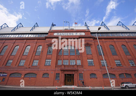 GLASGOW, SCOZIA - Luglio 18, 2019: vista esterna della sede visto davanti alla seconda gamba del 2019/20 UEFA Europa League primo turno di qualificazione gioco tra Rangers FC (Scozia) e San Giuseppe FC (Gibilterra) a Ibrox Park. Foto Stock