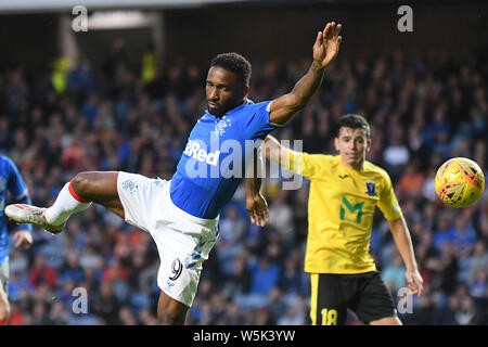 GLASGOW, SCOZIA - Luglio 18, 2019: Jermaine Defoe dei Rangers nella foto durante la seconda gamba del 2019/20 UEFA Europa League primo turno di qualificazione gioco tra Rangers FC (Scozia) e San Giuseppe FC (Gibilterra) a Ibrox Park. Foto Stock