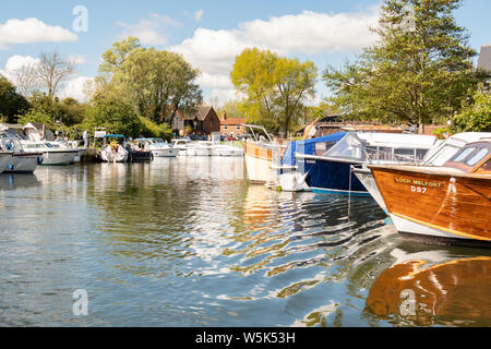 Loddon Marina su Norfolk Broads, Loddon, Norwich, Foto Stock