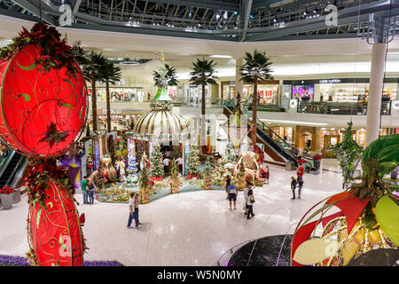 Palm Beach Gardens Florida, The Gardens Mall, shopping shopper shopping shopping negozi mercati di mercato di vendita, negozi al dettaglio negozi di busines Foto Stock