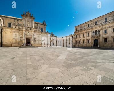 Duomo di Lecce, Piazza del Duomo, il Campanile, Lecce, Puglia, Italia Foto Stock