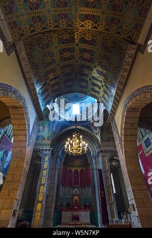 Altare camera con la luce Dome, Cattedrale armena, Lviv, Ucraina Foto Stock