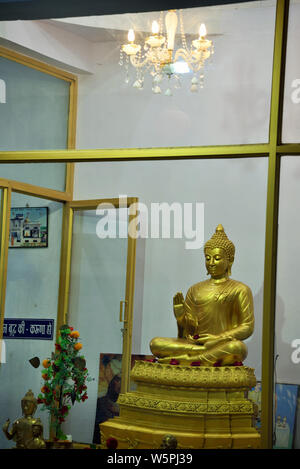 Panch al Ratna Buddha Valsad Vihar Gujarat India Asia Foto Stock