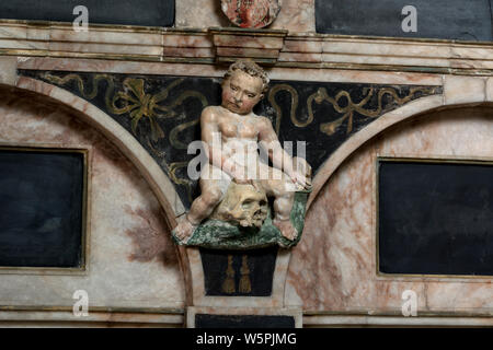 Lucy Cappella dettaglio, la chiesetta di San Leonardo, Charlecote Warwickshire, Inghilterra, Regno Unito Foto Stock