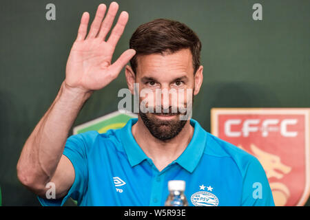 Capo allenatore Ruud van Nistelrooy del PSV Eindhoven U19 partecipa a una conferenza stampa per Sinobo Guoan tazza cinese 2019 a Pechino, in Cina, il 3 giugno 2019. Foto Stock