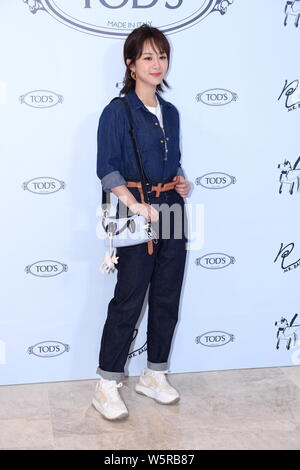 Attrice cinese Yang Zi, noto anche come Andy Yang, partecipa a un evento promozionale per Tod's a Pechino in Cina, 28 giugno 2019. Foto Stock