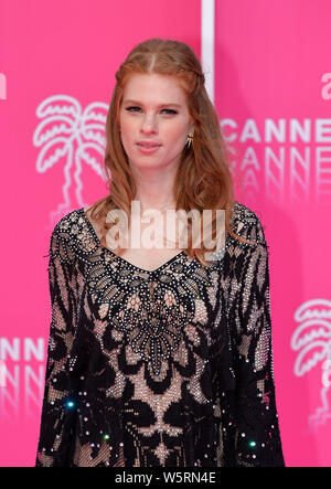 Yuval Scharf presenti alla cerimonia di apertura del 2° Canneseries, la Serie Internazionale Festival di Cannes, presso il Palais des Festivals in aprile Foto Stock