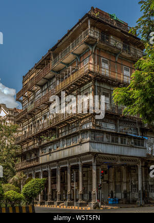 24-Apr-2015-patrimonio architettonico-Watson hotel costruito nel 1869 ; Kala Ghoda ; Mumbai Bombay ; Maharashtra ; India asia Foto Stock