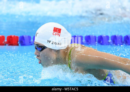 Zhang Yufei della Cina compete in campo femminile Butterfly 200m Finale al XIV FINA Campionati Mondiali di Nuoto (25m) in Hangzhou, est della Cina di Z Foto Stock