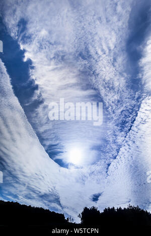 Cloudscape - si avvicina fronti - Francia. Foto Stock