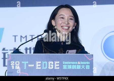 Zhao Hejuan, fondatore e CEO di TMTpost Media Group assiste le 2018 T-EDGE Conference & Awards a Pechino in Cina, 14 dicembre 2018. Come global plat Foto Stock