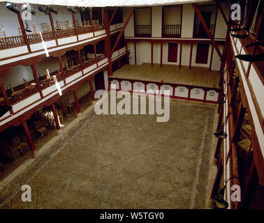 Spagna, Castilla la Mancha, provincia di Ciudad Real, Almagro. Corral de Comedias (Courtyard Theatre) (XVI-XVII secolo). Interno. Piazza Principale. Foto Stock