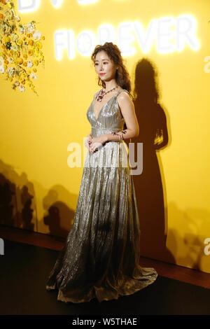 Attrice Taiwanese Ruby Lin pone al Bulgari gioielli Florever evento di Pechino, Cina, 11 dicembre 2018. Foto Stock