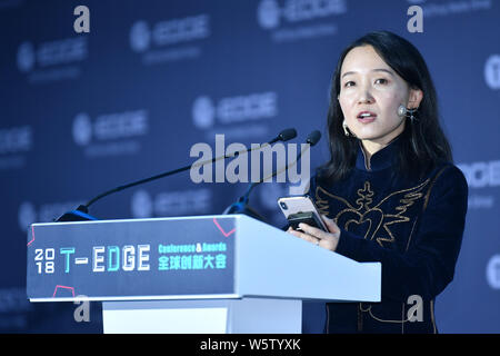 Zhao Hejuan, fondatore e CEO di TMTpost Media Group assiste le 2018 T-EDGE Conference & Awards a Pechino in Cina, 14 dicembre 2018. Come global plat Foto Stock