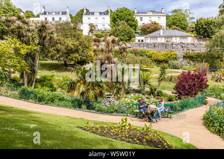 Candie Gardens, restaurata alla fine del XIX secolo i giardini, St Peter Port Guernsey, Isole del Canale della Manica UK Foto Stock