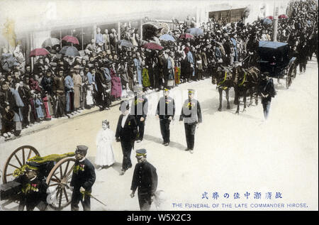 [ 1900 Giappone - i funerali di guerra Russo-Giapponese Hero ] - i funerali di guerra Russo-Giapponese hero Takeo (Hirose 広瀬武夫, 1868-1904). Durante la battaglia di Port Arthur, (guerra Russo-Giapponese), Hirose divenne il comandante di una nave utilizzata per il blocco del porto. Durante la ricerca per il suo subordinato mancanti fu fatalmente shot. Xx secolo cartolina vintage. Foto Stock