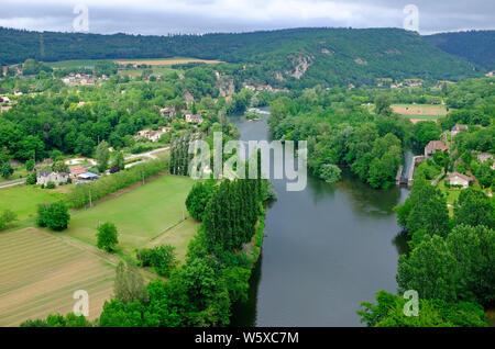 Saint-cirq-lapopie, valle del Lot, Francia Foto Stock