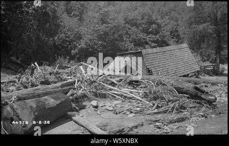 Rowland la proprietà sul ramo di Jones danneggiati da alluvione Foto Stock