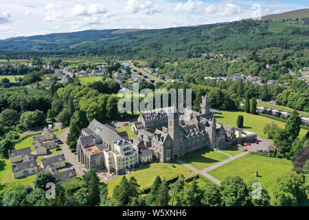 Fort Augustus, UK, 30 luglio 2019. Fort Augustus Abbey sulle rive di Loch Ness. La Scottish abuso infantile inchiesta ha sentito di abusi subiti da residenti dell'ex convitto. Credito: Andrew Smith Foto Stock