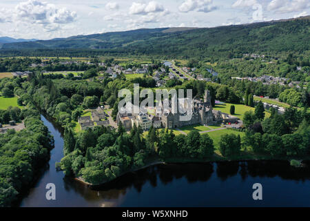 Fort Augustus, UK, 30 luglio 2019. Fort Augustus Abbey sulle rive di Loch Ness. La Scottish abuso infantile inchiesta ha sentito di abusi subiti da residenti dell'ex convitto. Credito: Andrew Smith Foto Stock