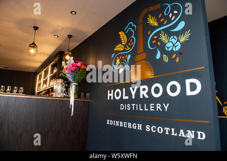 Holyrood distilleria. Portobello Beach, Edimburgo, Midlothian, Scozia. 28,07, 2019. Pic mostra: Holyrood distilleria, il nuovo whisky e gin distille Foto Stock