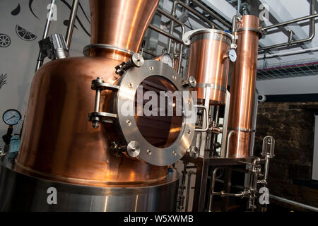 Holyrood distilleria. Portobello Beach, Edimburgo, Midlothian, Scozia. 28,07, 2019. Pic mostra: Holyrood distilleria, il nuovo whisky e gin distille Foto Stock