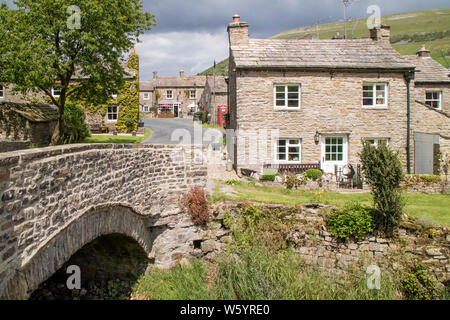 Thwaite è un piccolo villaggio in Swaledale, Richmondshire, Yorkshire Dales National Park, North Yorkshire, Inghilterra, Regno Unito Foto Stock