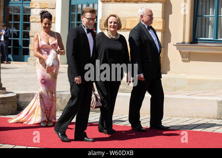 Sabine Leutheusser-Schnarrenberger mit Begleitung bei der Eröffnung der Richard-Wagner-Festspiele 2019 mit der Premiere der Oper "Tannhäuser' Bayre im Foto Stock