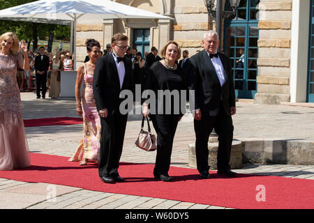 Sabine Leutheusser-Schnarrenberger mit Begleitung bei der Eröffnung der Richard-Wagner-Festspiele 2019 mit der Premiere der Oper "Tannhäuser' Bayre im Foto Stock