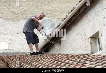 LNB sky satellite dish fix Foto Stock