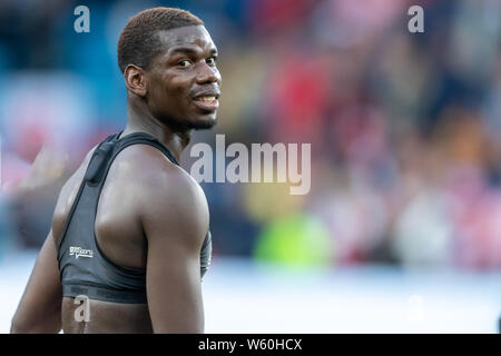 Paul Pogba del Manchester United guarda su durante il pre-campionato di calcio internazionale amichevole tra Kristiansund BK vs manchester united a t Foto Stock