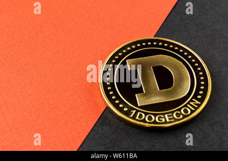 DOGE Dogecoin cryptocurrency mezzi di pagamento nel settore finanziario Foto Stock