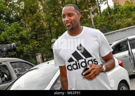 Ex stella NBA Tracy McGrady assiste ad una attività al Rucker Park in Cina a Shanghai, 13 settembre 2018. Foto Stock