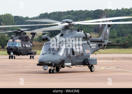 HH-139A & HH-101A Caesar Foto Stock