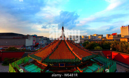 Vista aerea della sala Dazheng in restauro presso il Palazzo Mukden, noto anche come il Palazzo Imperiale di Shenyang, in Shenyang City, a nord-est della Cina" Foto Stock