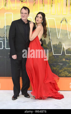 Foto deve essere accreditato ©Alpha premere 079965 30/07/2019 Quentin Tarantino e moglie Daniella Pick una volta in Hollywood UK Premiere Londra Foto Stock