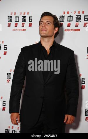 Attore britannico Henry Cavill arriva sul tappeto rosso per la Cina premiere del film 'Mission: Impossibile ¨C Fallout' a Pechino in Cina, 29 agosto Foto Stock