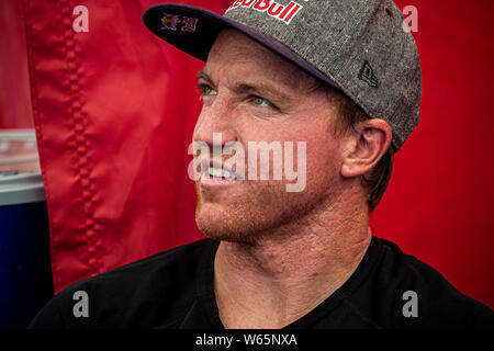 La VAL DI SOLE, TRENTINO - Agosto 22, 2015. Ritratto di Aaron Gwin (USA) atleta per Specialized Racing team a UCI Mountain Bike Downhill wor Foto Stock