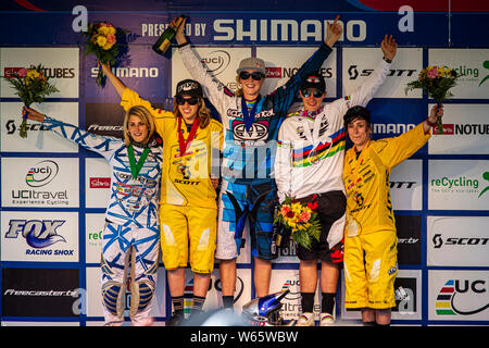 Luglio 10, 2011 - WINDHAM NY, Stati Uniti d'America. UCI MTB DH World Cup podio: 1. Rachel Atherton, 2. Floriane Pugin, 3. Tracy Moseley, 4. Myriam Nicole, 5. Emily Seig Foto Stock