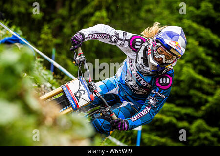 Giugno 10, 2011 - Leogang, Austria. Rachel Atherton (GBR) racing a UCI Mountain Bike Downhill Coppa del mondo. Foto Stock