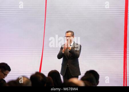 Segretario finanziario Paul Chan Mo-po partecipa alla conferenza stampa per il 2018 nuova serie di Hong Kong le banconote in Hong Kong, Cina, 24 luglio 2018. Il Foto Stock