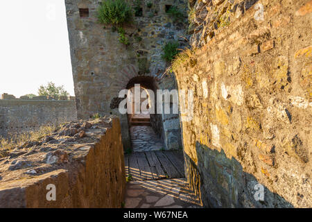 Cittadella del despota Djuradj nella fortezza di Smederevo, uno dei più grandi fortificazioni in Serbia Foto Stock