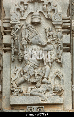 La scultura a Belur tempio vicino Bengaluru (Bangalore),Karnataka, India. Foto Stock