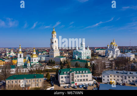 Inverno vista aerea di Diveyevo convento o Santo Trinity-Saint Seraphim-Diveyevo Monastero di Diveevo Foto Stock