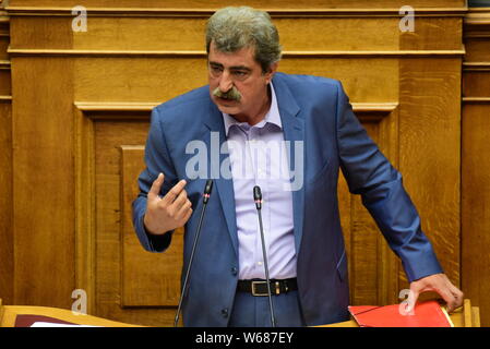 Atene, Grecia. 31 Luglio, 2019. Ex Vice Ministro della sanità e vice di Syriza Pavlos Polakis, durante il suo discorso in Parlamento ellenica. Credito: Dimitrios Karvountzis/Pacific Press/Alamy Live News Foto Stock