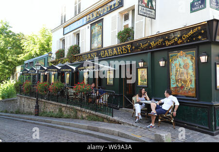 Parigi, Francia-luglio 29, 2019 : il tradizionale francese cafe La Bonne Franquette situato nella zona di Montmartre a Parigi, Francia. Foto Stock