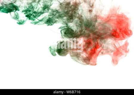 Una nuvola di fumo in stile Cinese con verde e di colore rosso su sfondo bianco. Stampa per t-shirt. Inchiostro tossico. Foto Stock
