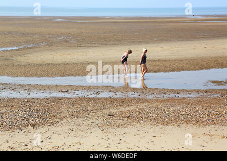 La spiaggia enorme a holme accanto al mare a nord di Norfolk Foto Stock